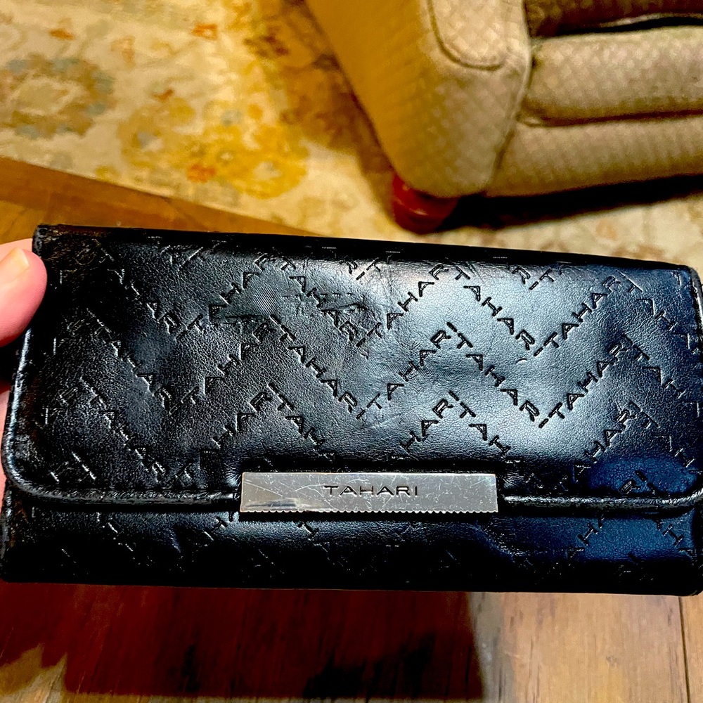 Women’s Black Tahari Wallet large multi-compartment